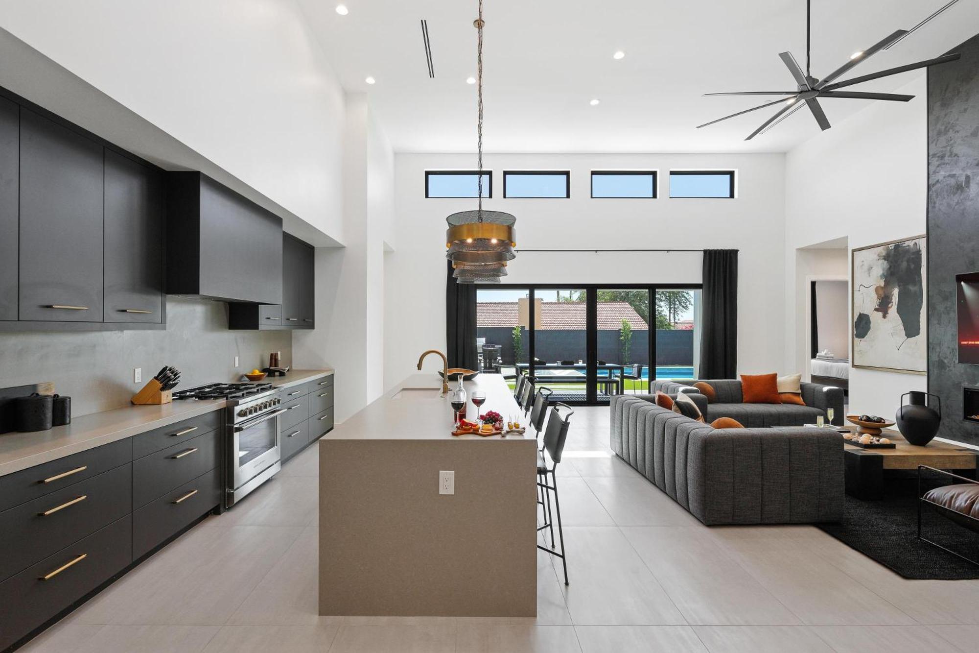 Luxe - Solstice Retreat - Heated Pools - 2 Homes Holiday home *