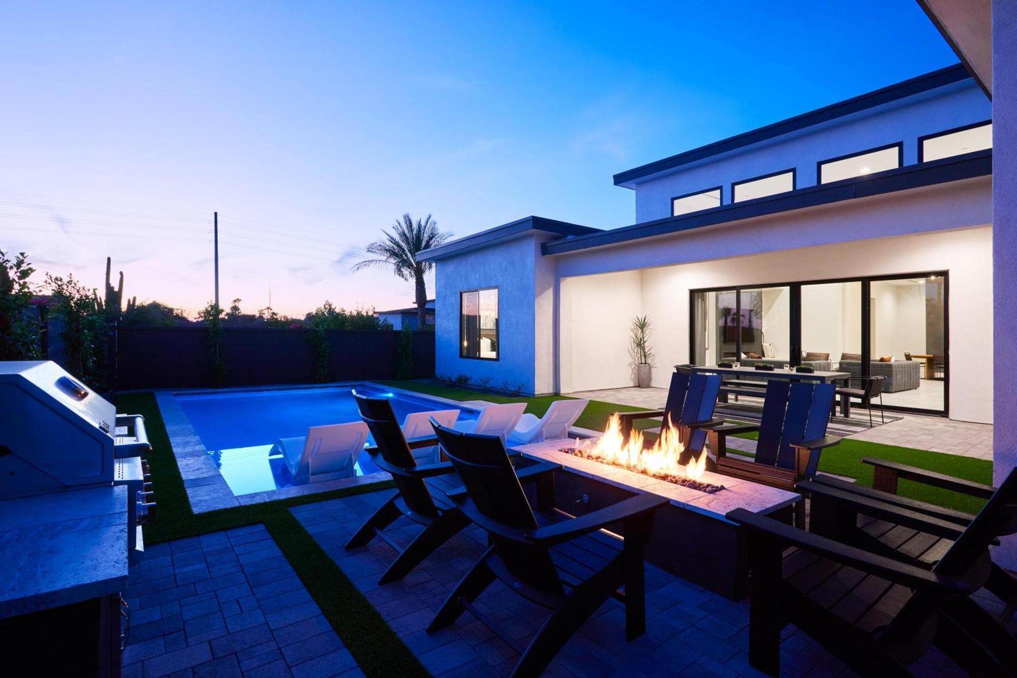 Luxe - Solstice Retreat - Heated Pools - 2 Homes * Scottsdale